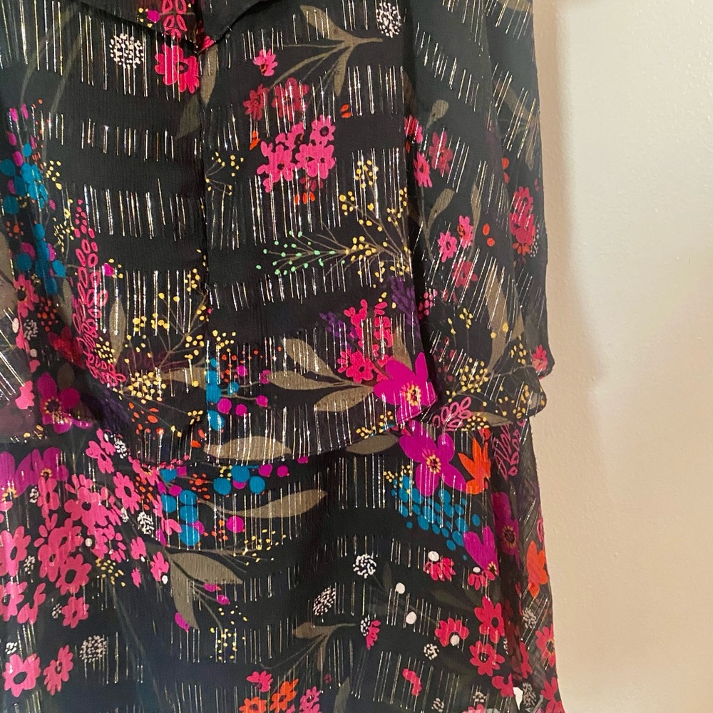 Trina Turk Cupcake Metallic off the shoulders,like new,beautiful silk dress - Picture 10 of 16